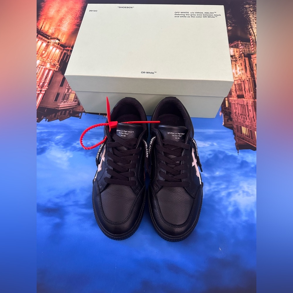 Off White Arrow Low Vulcanized Black White 37